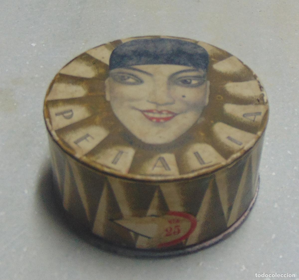 Cajas y cajitas met&aacute;licas: ANTIGUA CAJA DE POLVOS EN CARTON LITOGRAFIADO, PETALIA, TOKALON-PARIS, A&Ntilde;OS 20-30, 8CM
