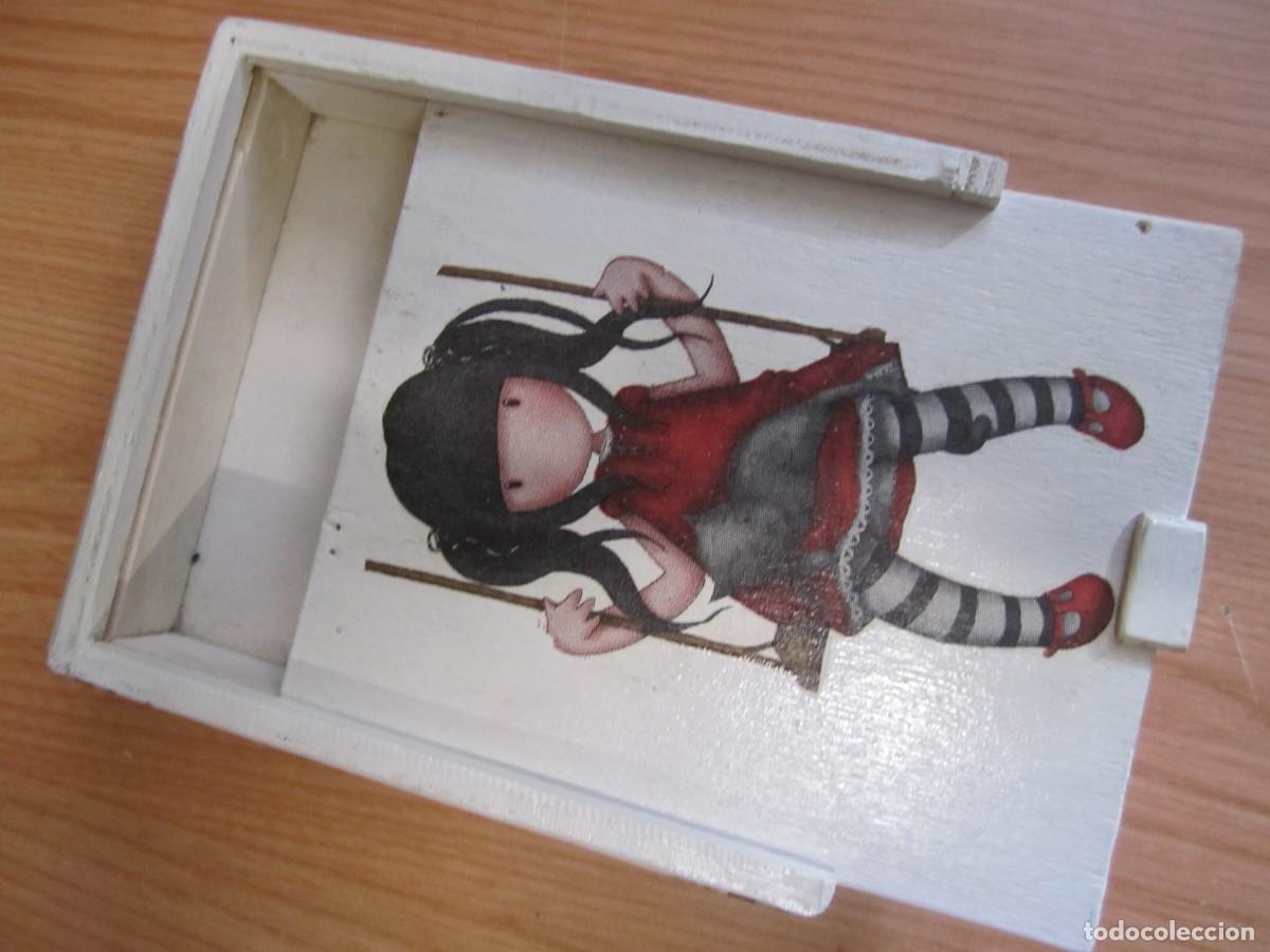 Cajas y cajitas met&aacute;licas: caja madera mu&ntilde;eca ruby gorjuss - Foto 3