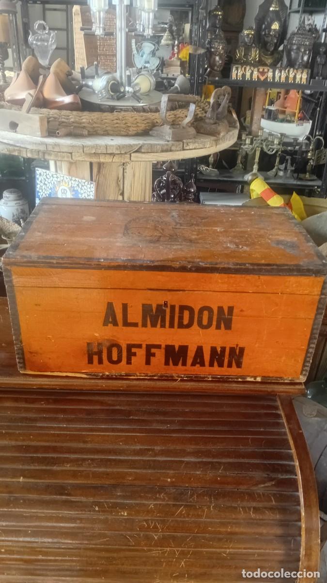 Cajas y cajitas met&aacute;licas: Antigua caja de madera almid&oacute;n HOFFMAN, siglo XXN