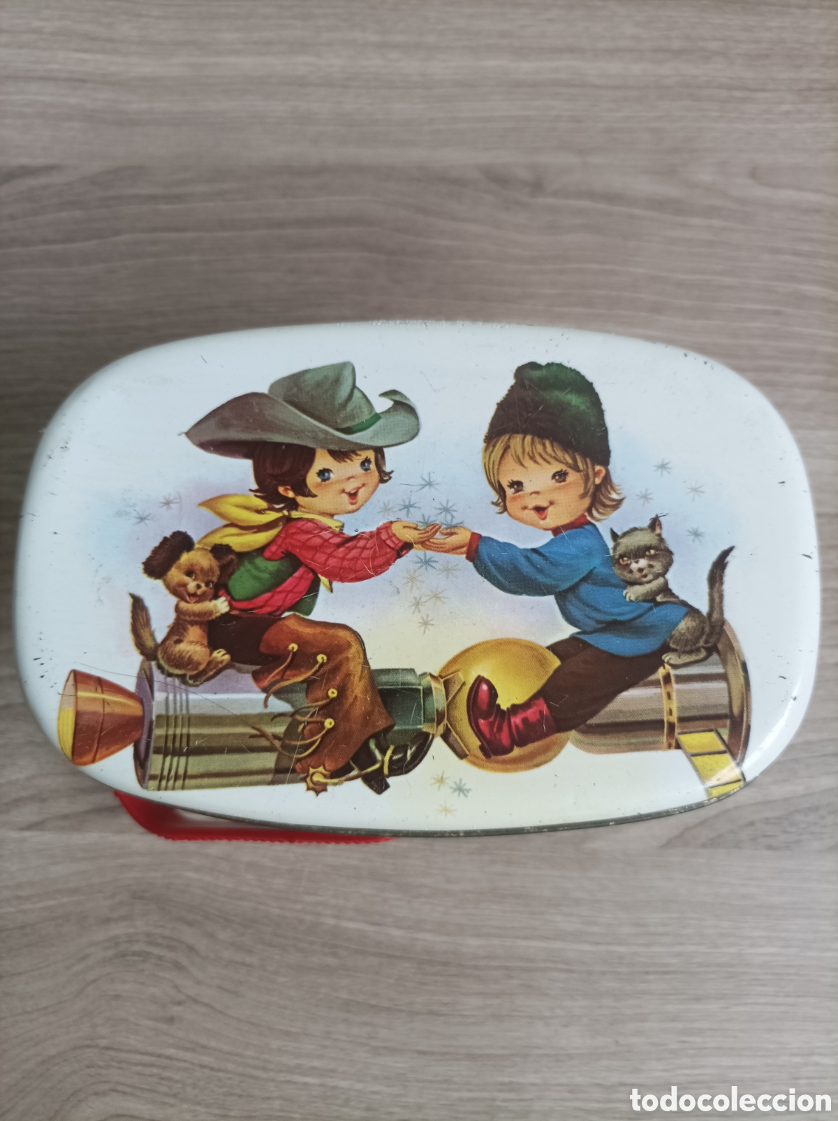 Cajas y cajitas met&aacute;licas: Lata Pastillas de Caf&eacute; y Leche y Toffes El avi&oacute;n a&ntilde;o 1975
