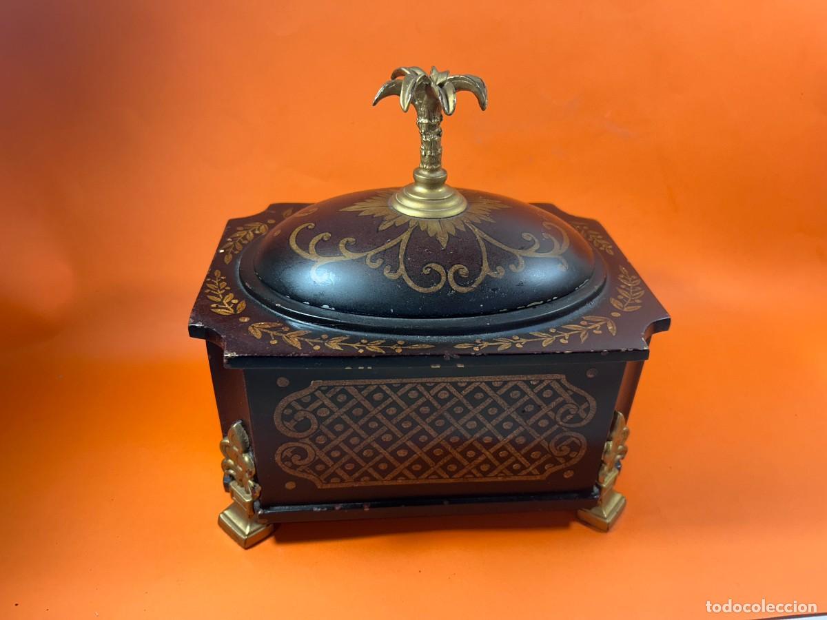 Cajas y cajitas met&aacute;licas: JOYERO O CAJA DECORATIVA METALICA DE ESTILO CLASICO