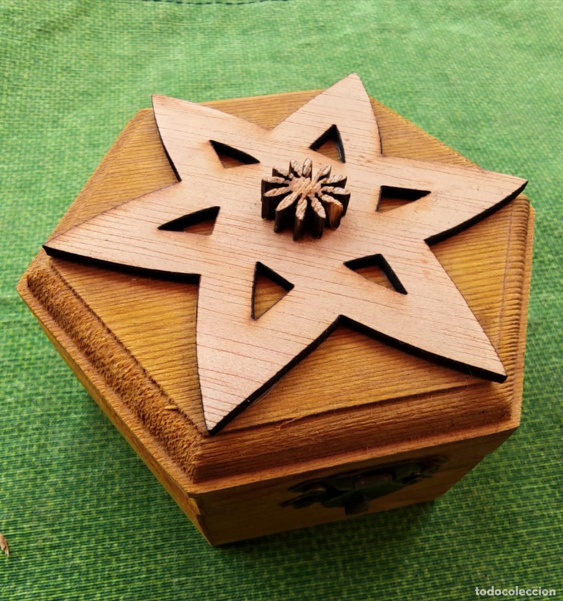 Caixas e caixinhas met&aacute;licas: caja de madera hexagonal de seis lados, hecha de roble