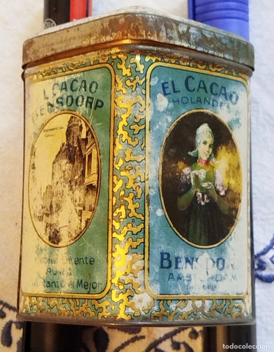 Bo&icirc;tes et petites bo&icirc;tes m&eacute;talliques: Antigua caja de hojalata litografiada de Cacao Holand&eacute;s Bensdorp