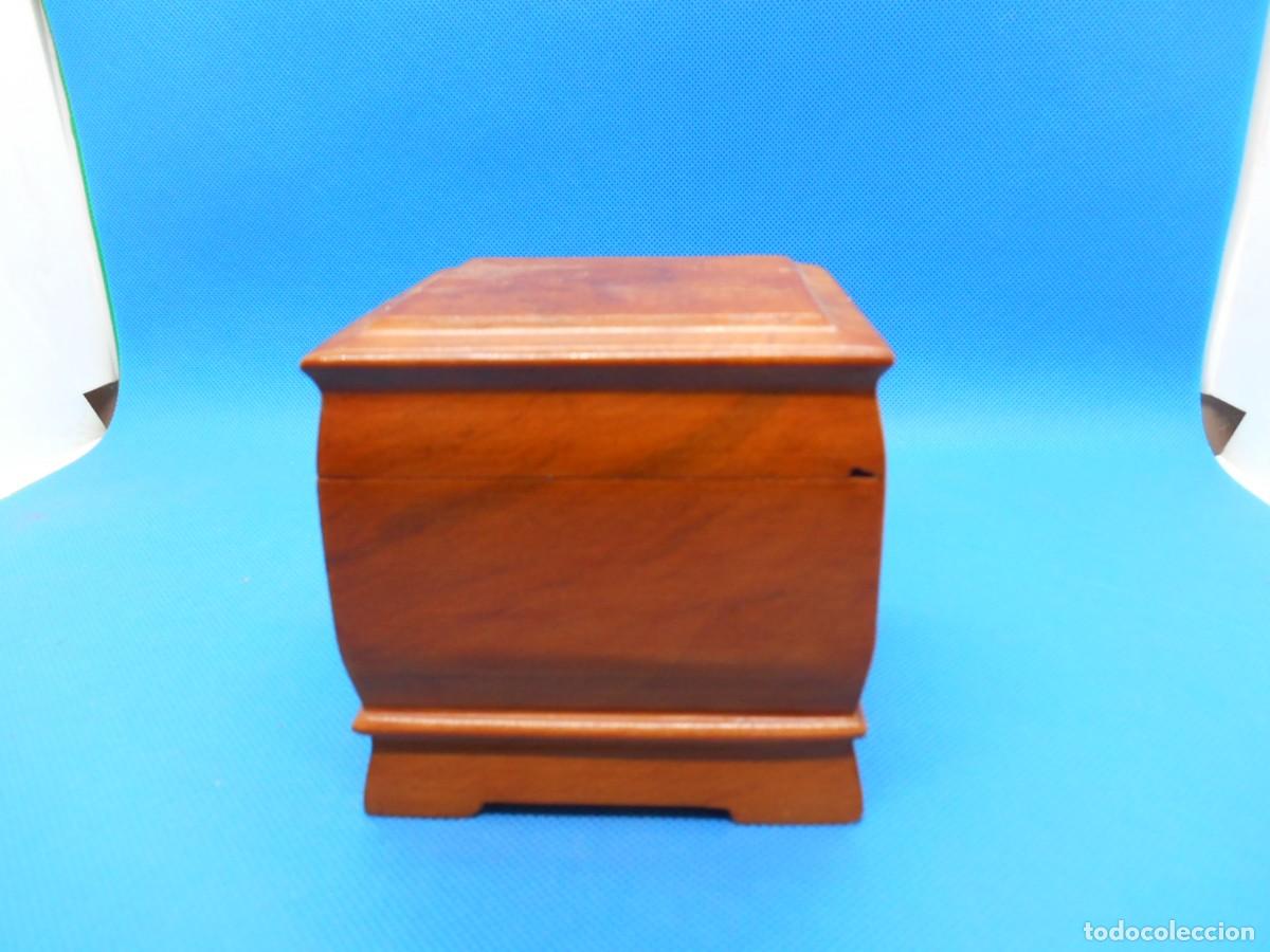 Cajas y cajitas met&aacute;licas: CAJA DE MADERA NOBLE - Foto 2