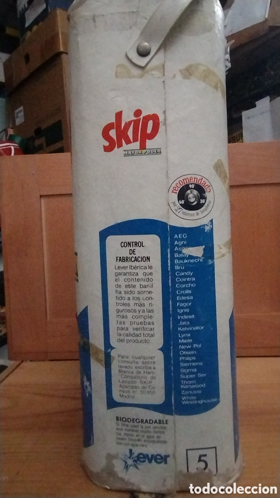 Cajas y cajitas met&aacute;licas: Skip caja de detergente vacia - Foto 2