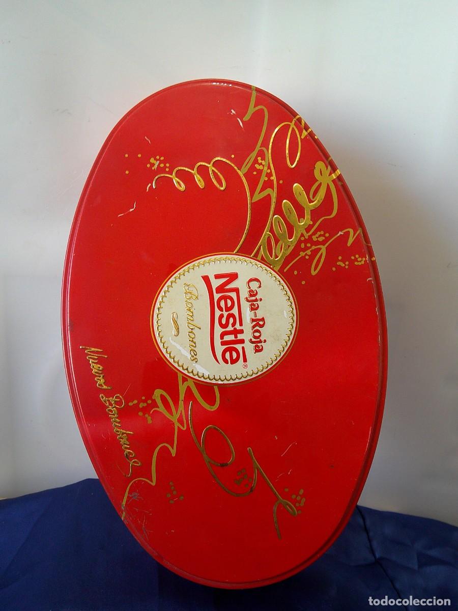 Cajas y cajitas met&aacute;licas: &iexcl;&iexcl; &rdquo; CAJA ROJA&rdquo; &rdquo;Nestle&rdquo; BOMBONES. METALICA, Ovalada. ORIGINAL.COLECCION. (1997) !! C-33