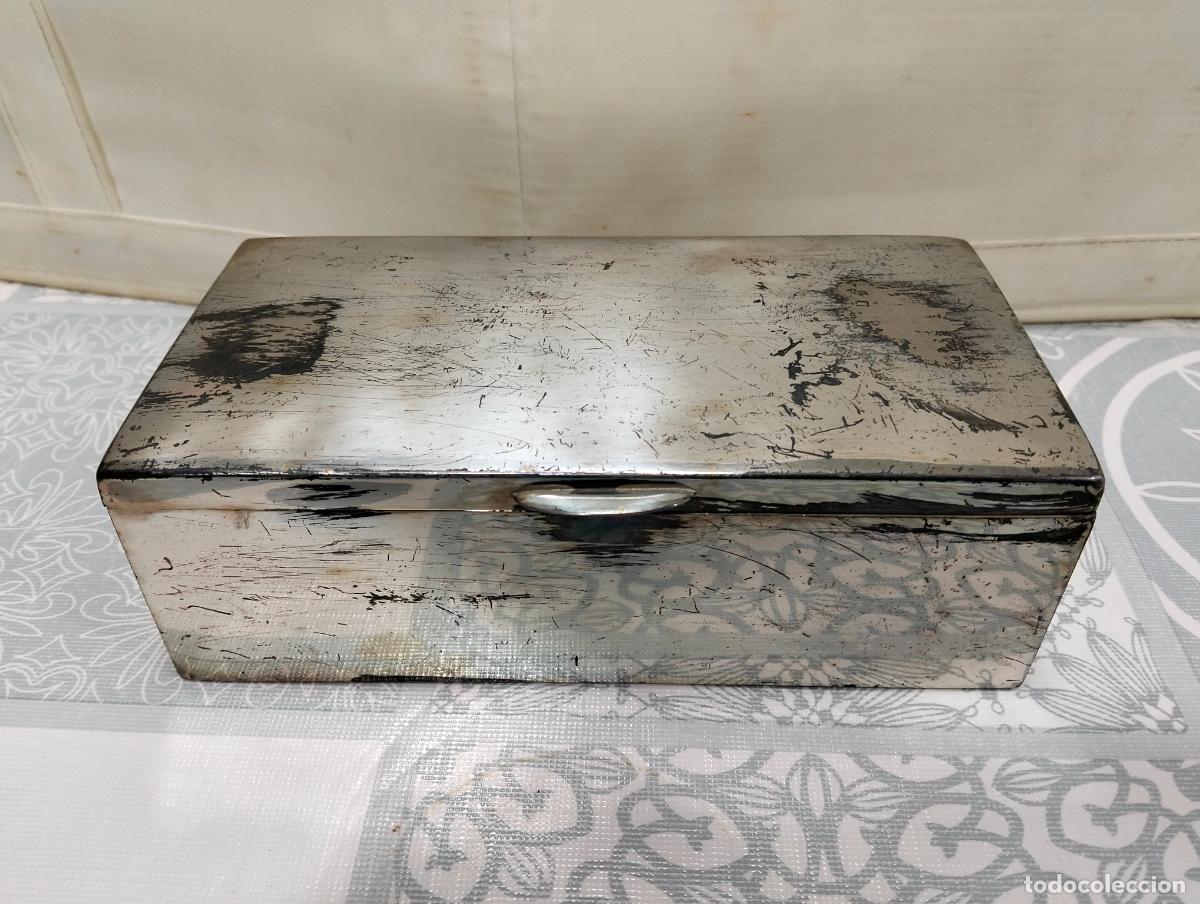 Cajas y cajitas met&aacute;licas: ANTIGUA CAJA METALICA Y MADERA, POSIBLEMENTE PLATA, A&Ntilde;OS 50, MEDIDAS 17,5 X 9 X 5,5 CM