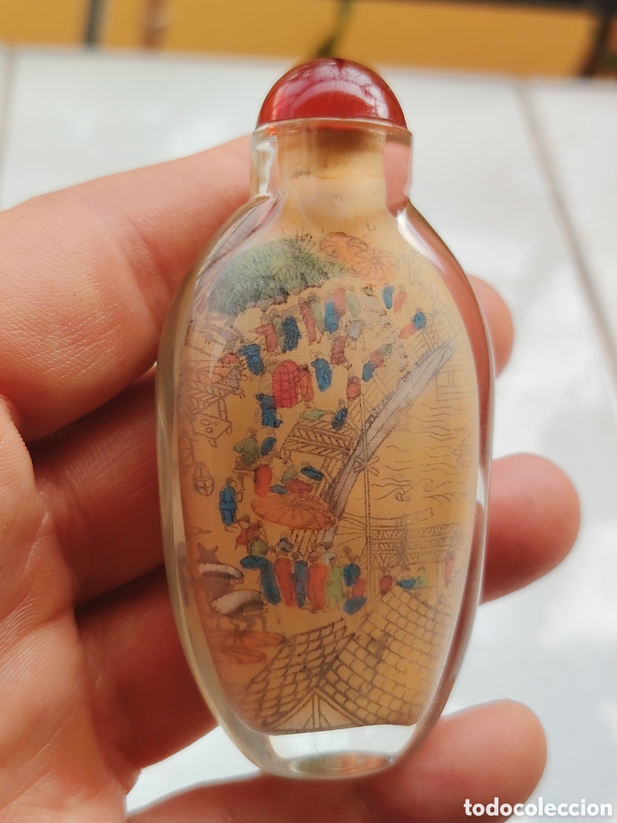 Cajas y cajitas met&aacute;licas: BOTELLITA PINTADA A MANO RAPE CHINA DE CRISTAL