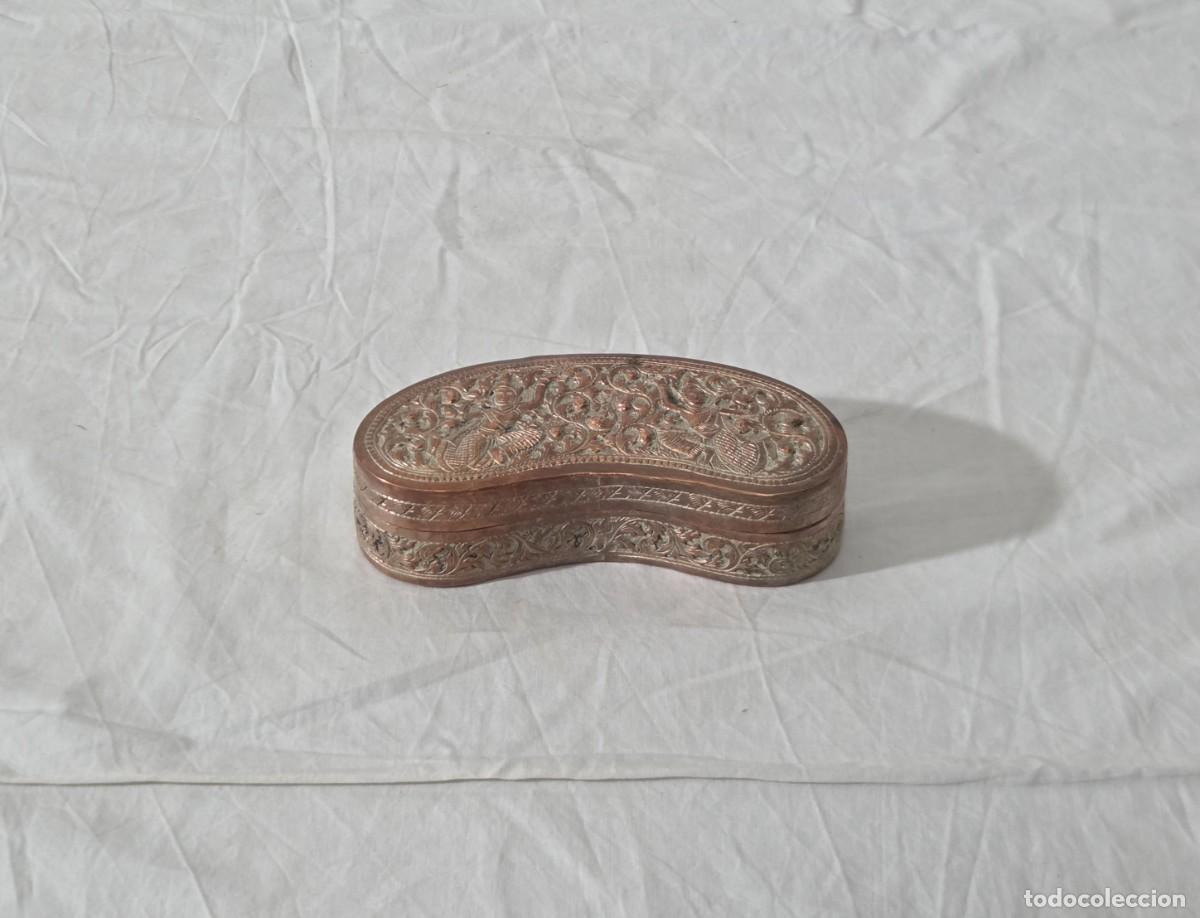 Casse e cassette metalliche: Caja de cobre repujada a mano, Tailandia o Bali