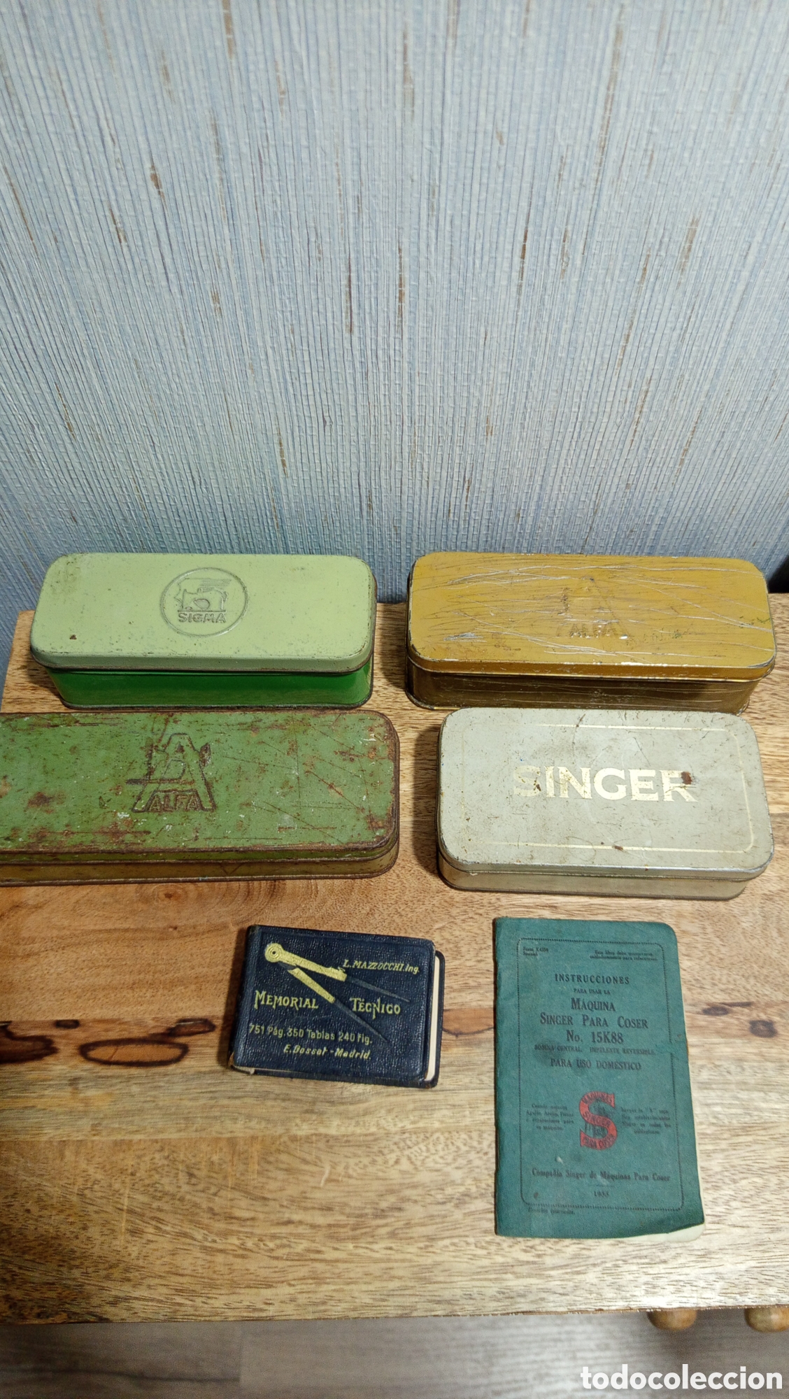 Boxes and metal boxes: Lote de cajas antiguas