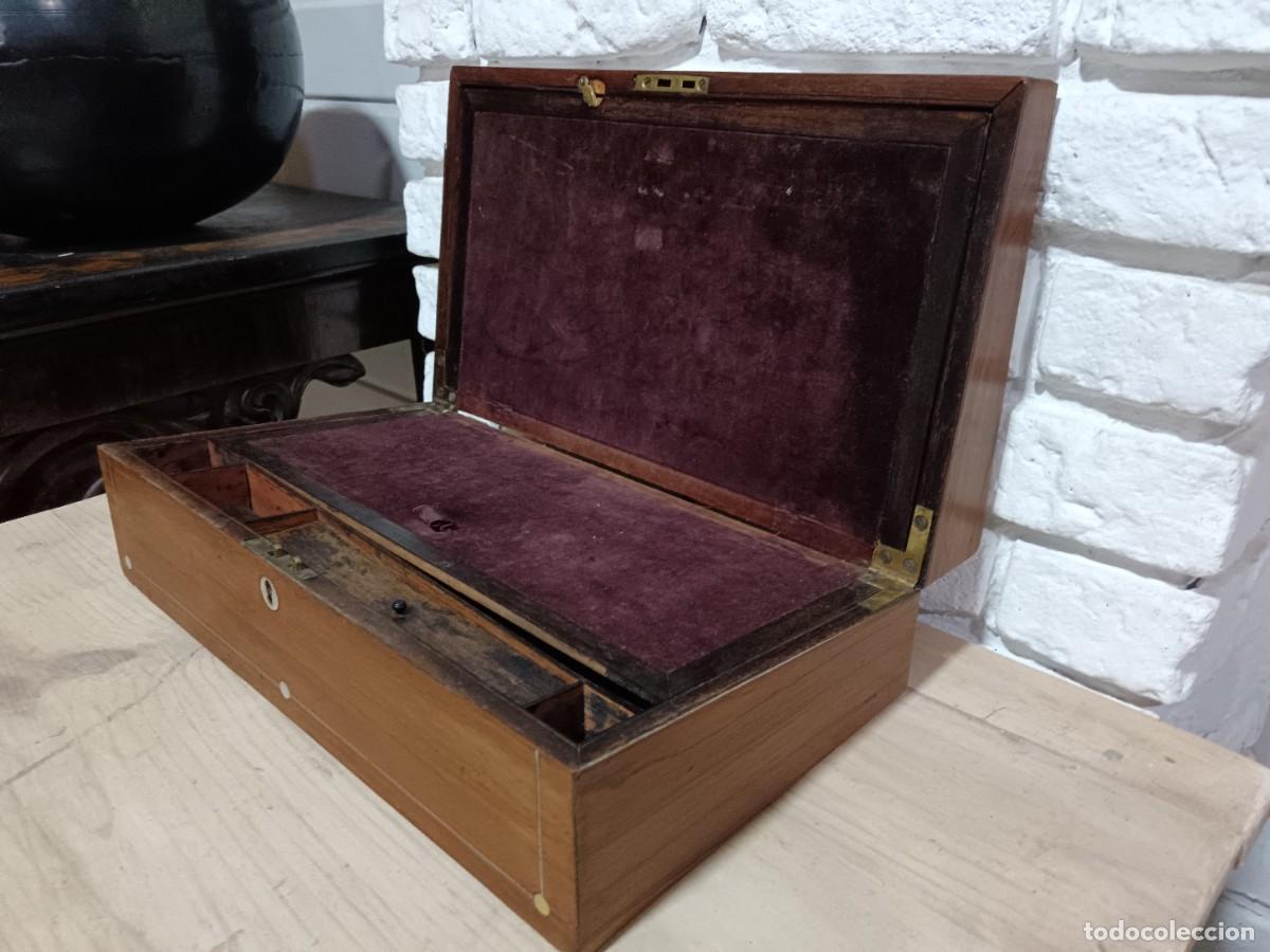 Cajas y cajitas met&aacute;licas: ANTIGUA CAJA ESCRITORIO. INGLESA.