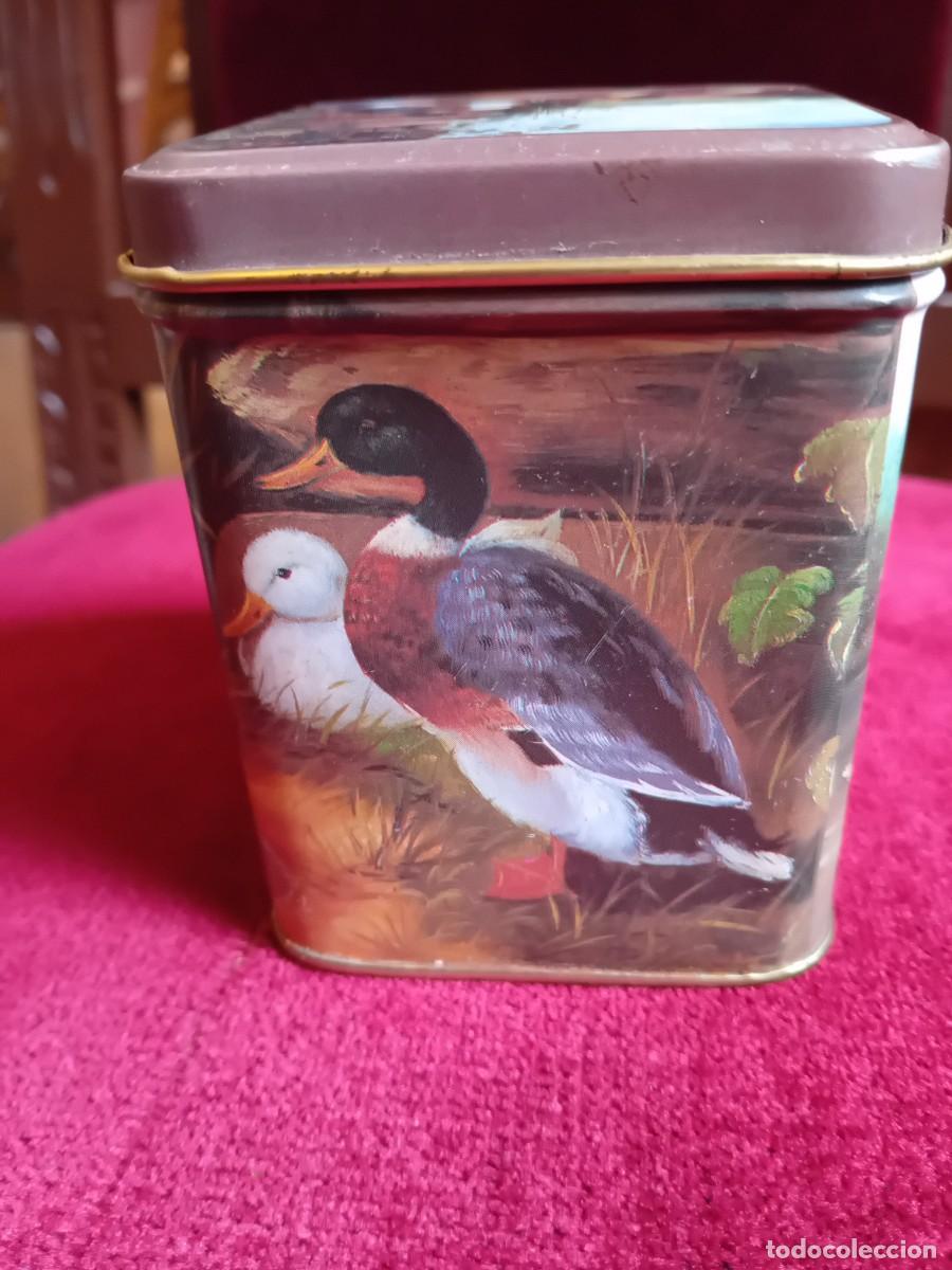 Cajas y cajitas met&aacute;licas: Caja de chapa con patitos