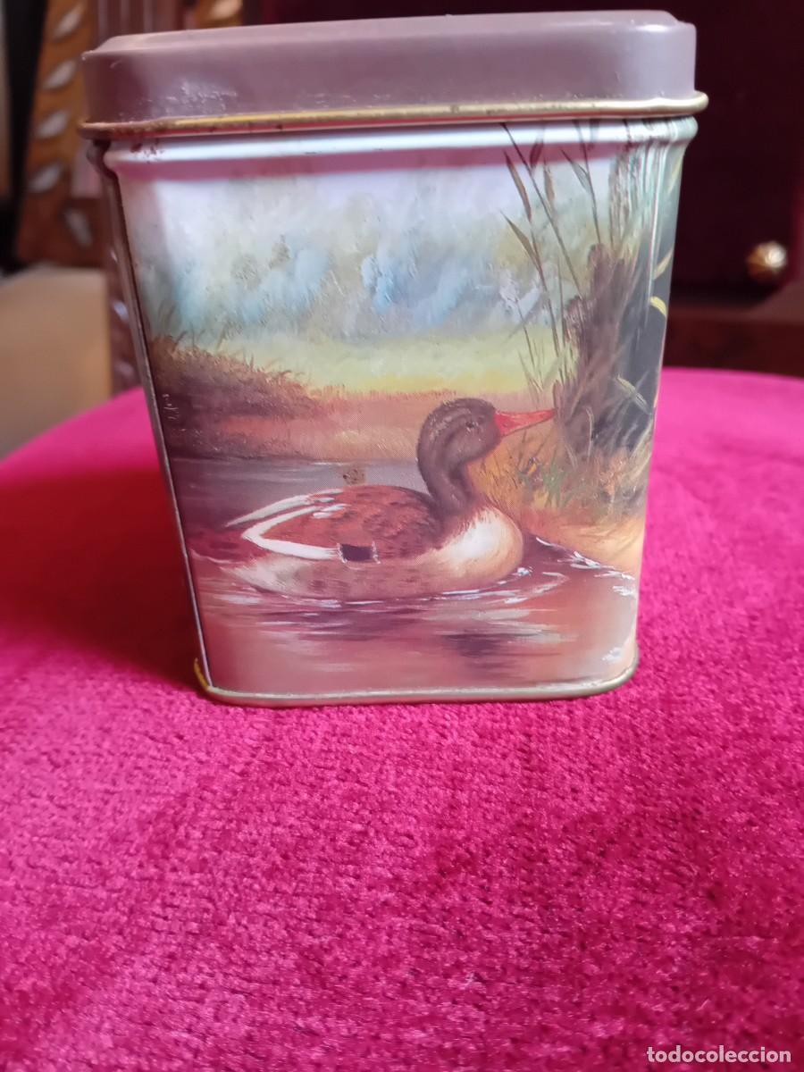 Cajas y cajitas met&aacute;licas: Caja de chapa con patitos - Foto 2