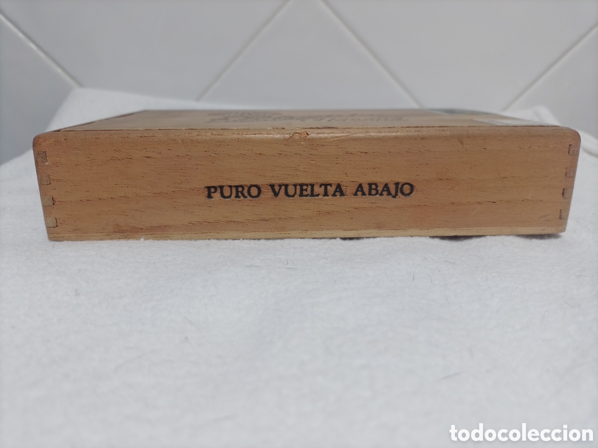 Cajas y cajitas met&aacute;licas: Caja de puros Petronio. - Foto 3