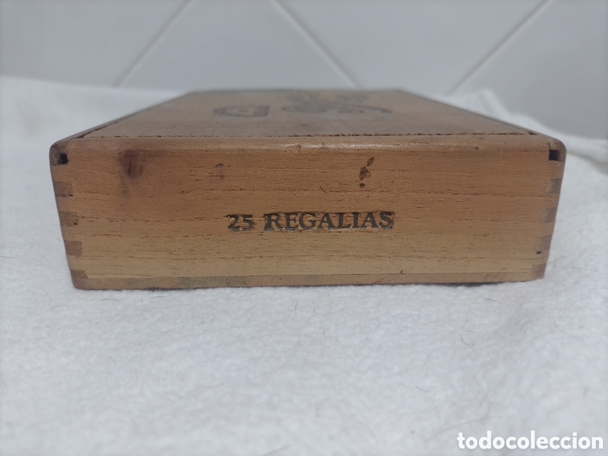Cajas y cajitas met&aacute;licas: Caja de puros Petronio. - Foto 4