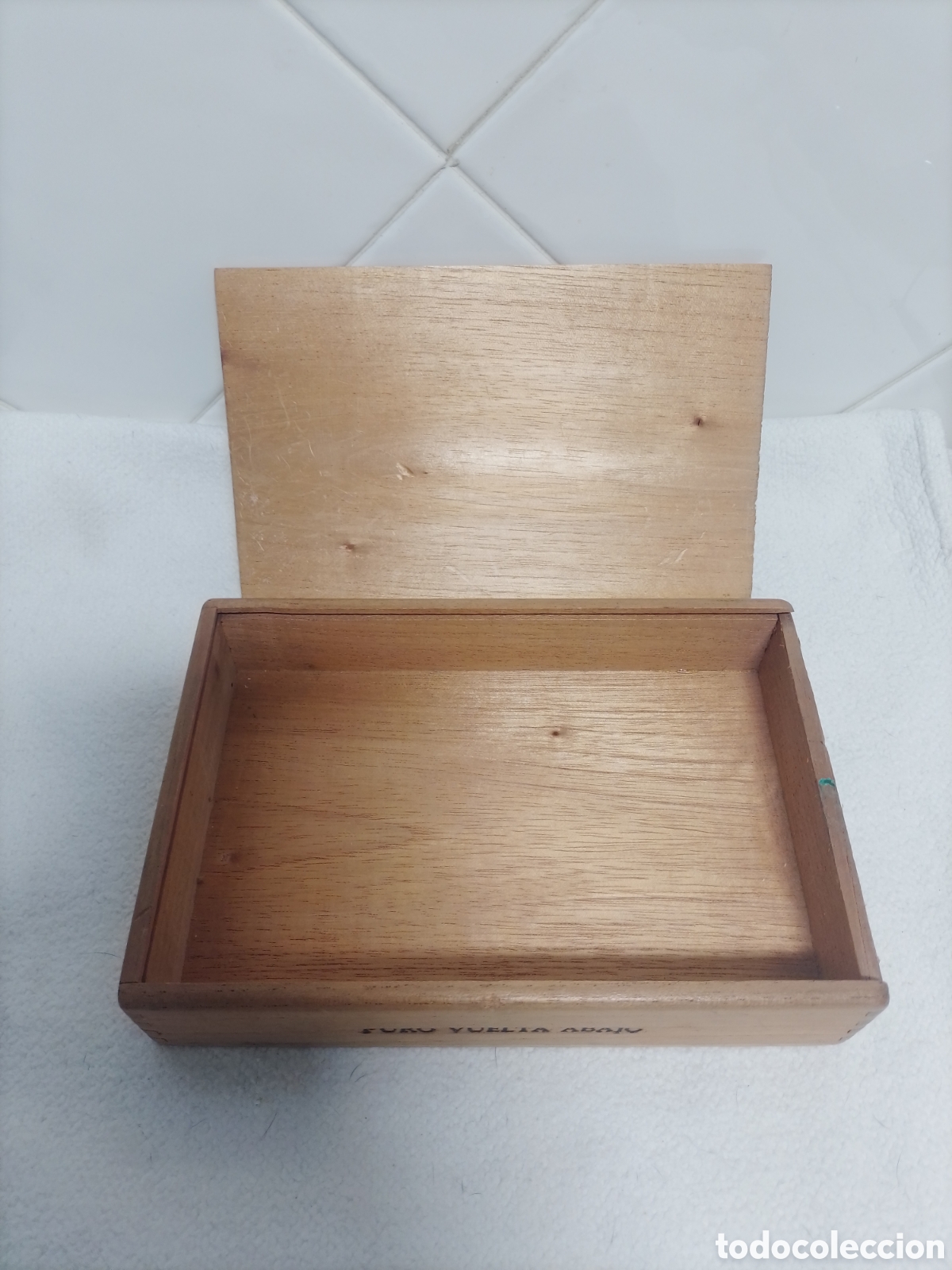 Cajas y cajitas met&aacute;licas: Caja de puros Petronio. - Foto 7