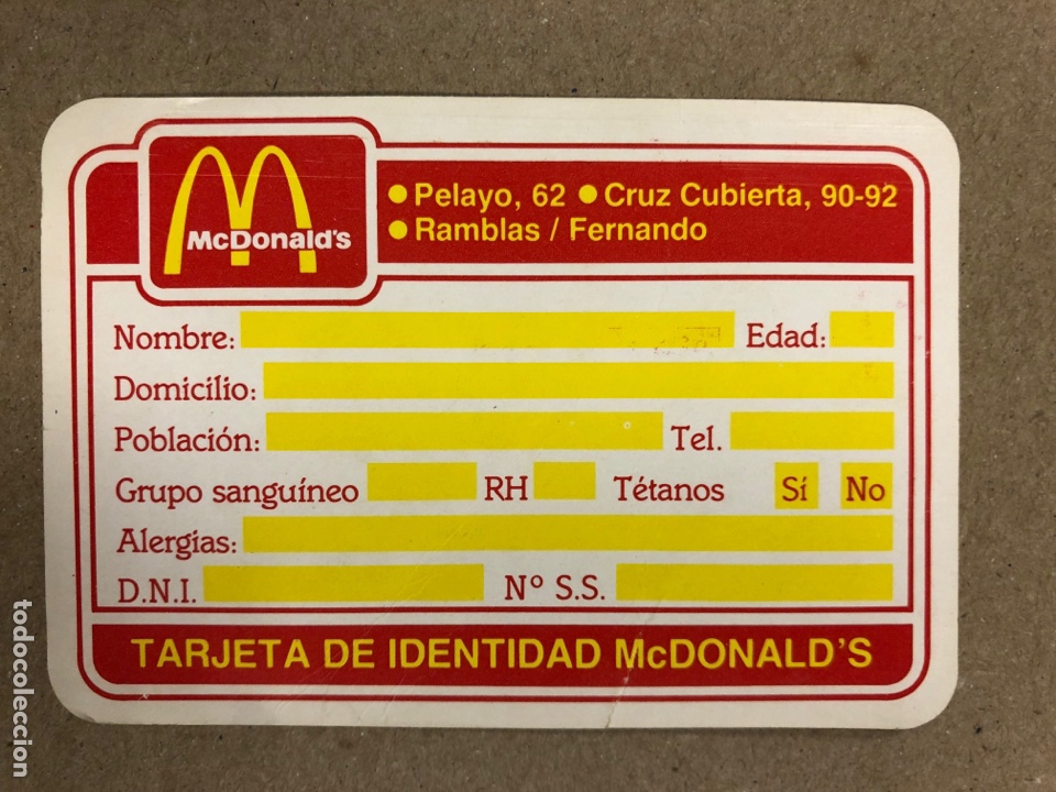 Coleccionismo calendarios: CALENDARIO DE MCDONALDS DEL A&Ntilde;O 1984. TARJETA DE IDENTIDAD MCDONALDS. 6,6 x 9,6 Cms.