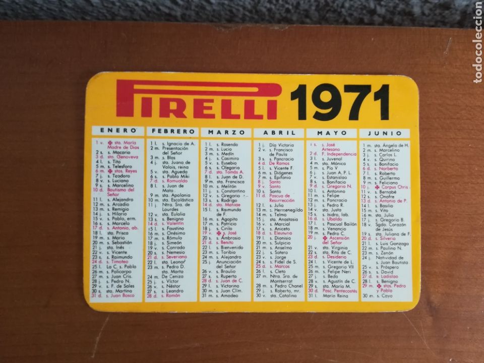Coleccionismo calendarios: Calendario de bolsillo publicidad Pirelli a&ntilde;o 1971 con Santoral - neum&aacute;ticos