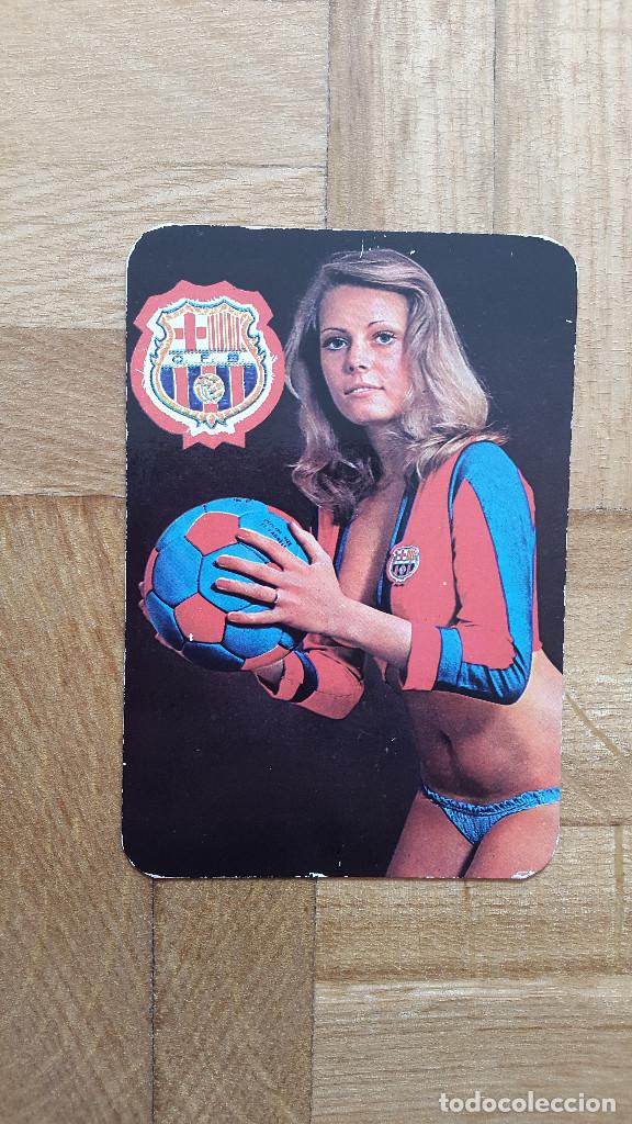 Collectables Calendars: CALENDARIO CHICA FUTBOL. ESCUDO DEL CLUB BARCELONA A&Ntilde;O 1977. VER FOTOS