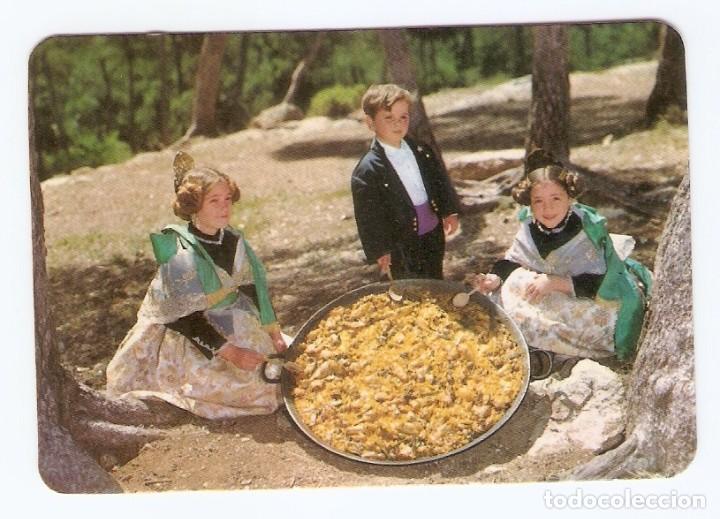 Coleccionismo calendarios: CALENDARIO DE BOLSILLO DE SERIE A&Ntilde;O 1981 NI&Ntilde;OS VESTIDOS DE FESTEROS Y PAELLA - VER FOTO REVERSO