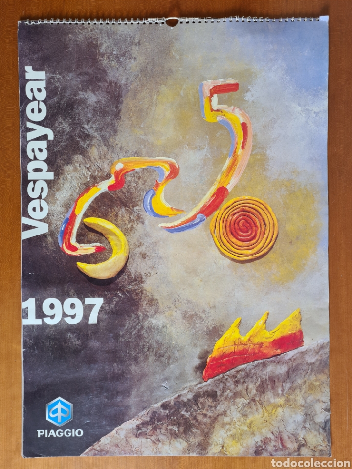 Coleccionismo Calendarios: Calendario Vespayear a&ntilde;o 1997 publicidad Vespa - Piaggio - Scooter Moto Dise&ntilde;o - Italia