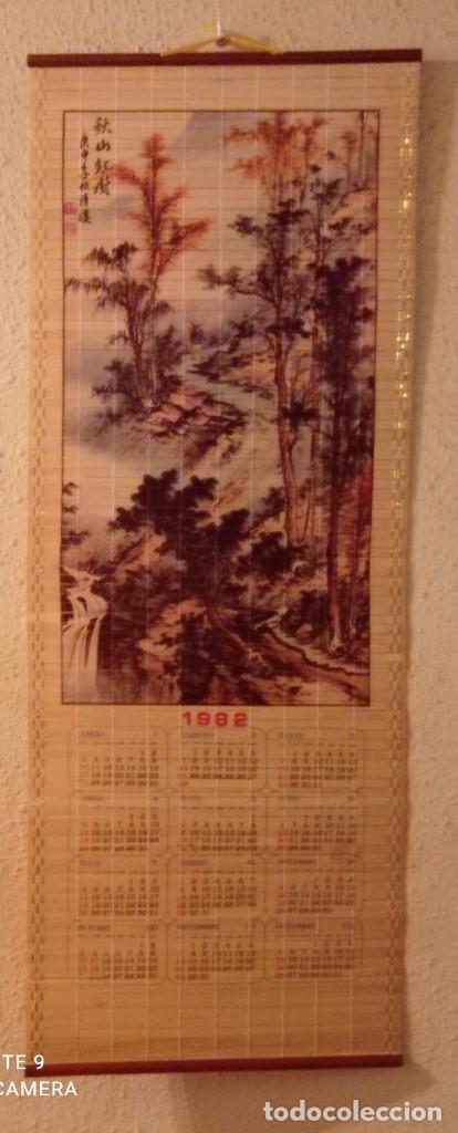 CALENDARIO PARED DE CHAPA (MADERA)1982 TAILANDIA (Coleccionismo - Calendarios)
