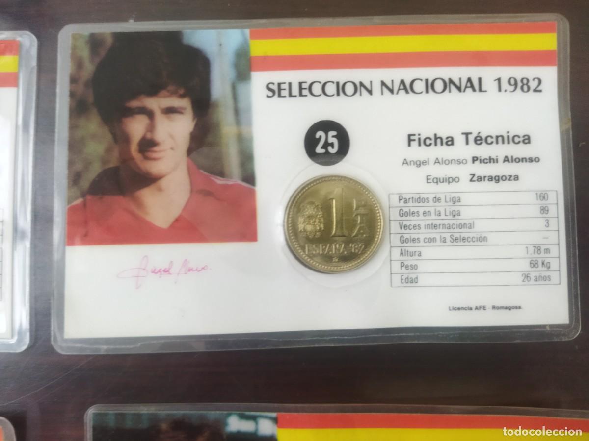 Coleccionismo Calendarios: Carnet futbol selecci&oacute;n espa&ntilde;ola. 1982 Patxi alonso