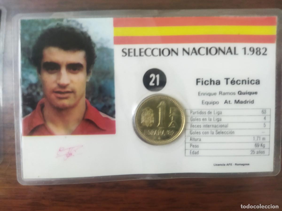 Coleccionismo calendarios: Carnet futbol selecci&oacute;n espa&ntilde;ola. 1982 quique