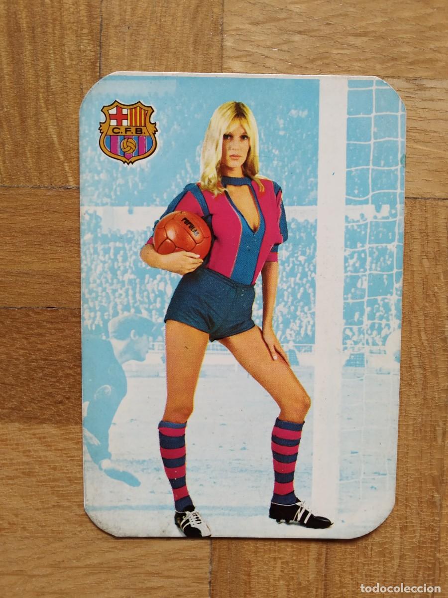 Coleccionismo calendarios: CALENDARIO SERIADO DEL FUTBOL. FUTBOL CLUB BARCELONA CHICA CON VESTIMENTA BLAUGRANA A&Ntilde;O 1975 VER