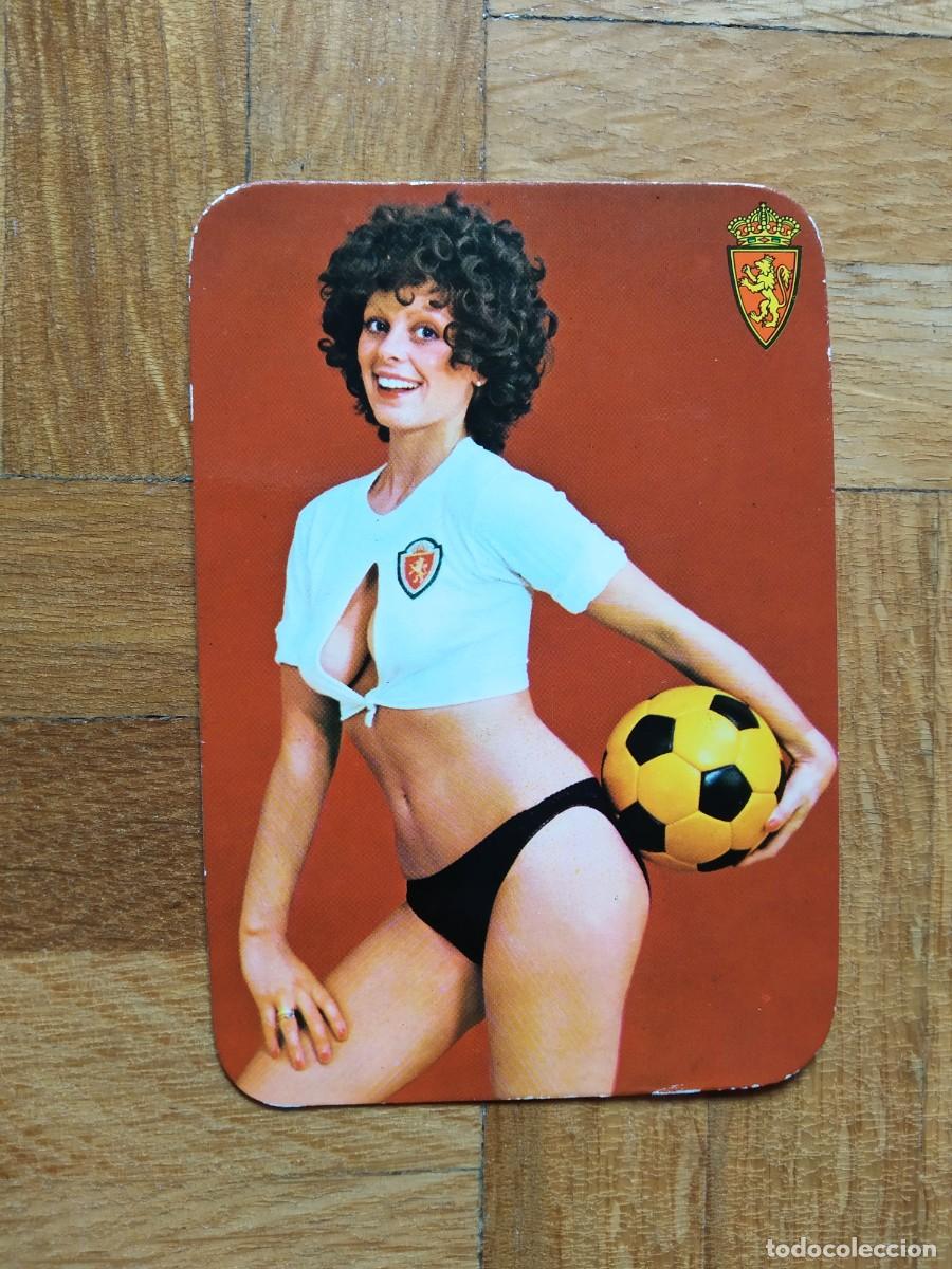 Coleccionismo calendarios: CALENDARIO SERIADO DEL FUTBOL. CHICA CON ESCUDO DEL REAL ZARAGOZA A&Ntilde;O 1977 VER FOTOS