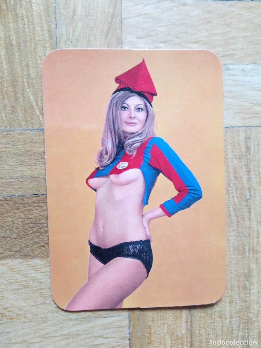 Coleccionismo calendarios: CALENDARIO SERIADO DEL FUTBOL. CHICA CON ESCUDO DEL FUTBOL CLUB BARCELONA A&Ntilde;O 1977 VER FOTOS