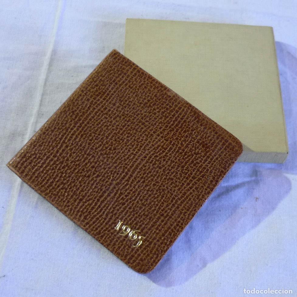 Collectables Calendars: Agenda Discophone 1965, cantos dorados, funda, muy ilustrada, sin estrenar