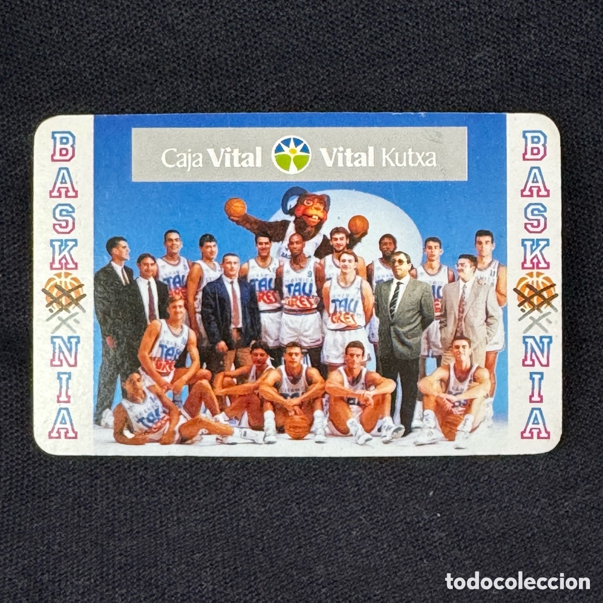 Coleccionismo calendarios: CALENDARIO BOLSILLO FOURNIER CAJA VITAL BASKONIA 1993