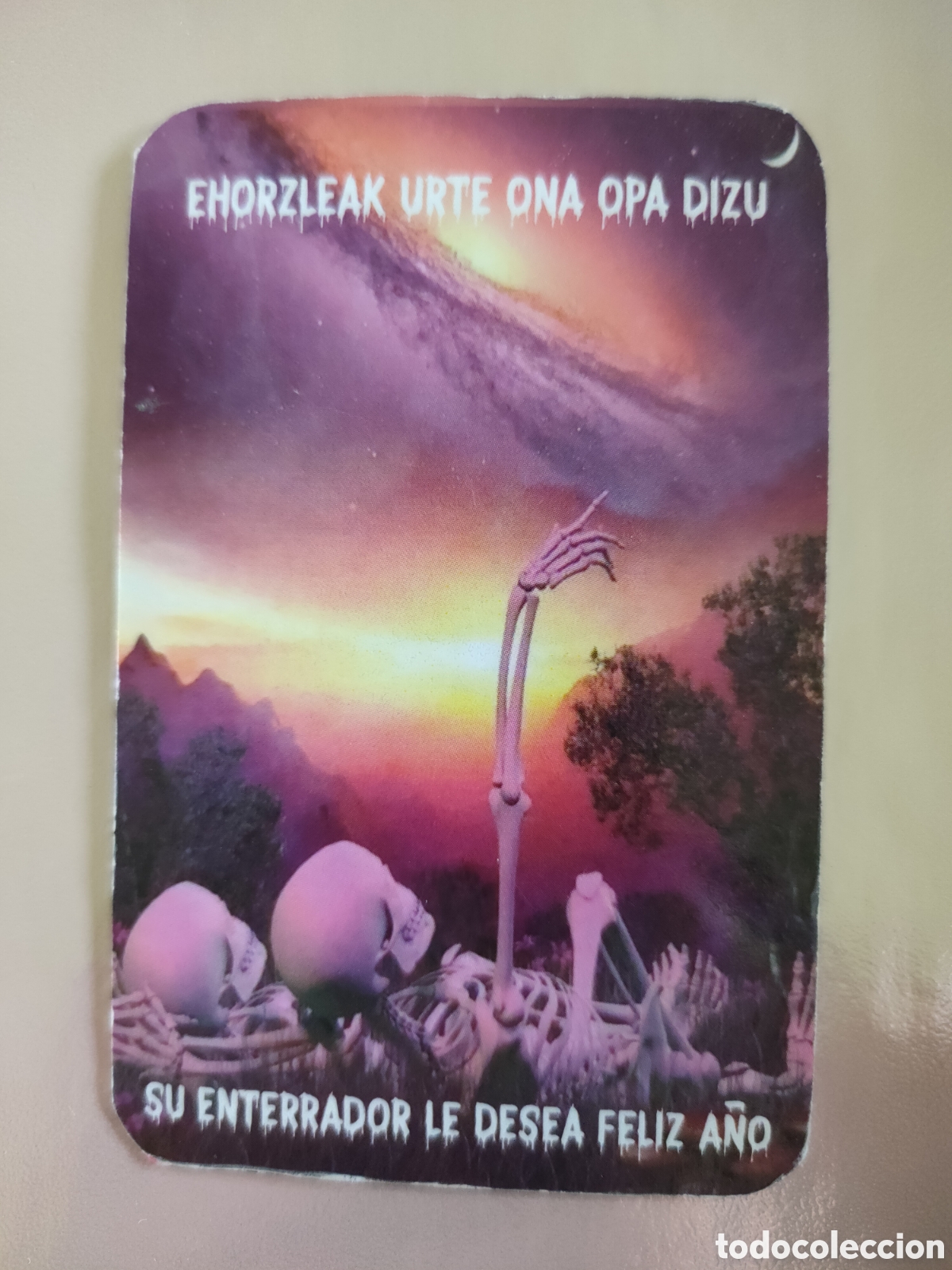 Coleccionismo Calendarios: Calendario de bolsillo 2022. Su enterrador le desea Feliz A&ntilde;o