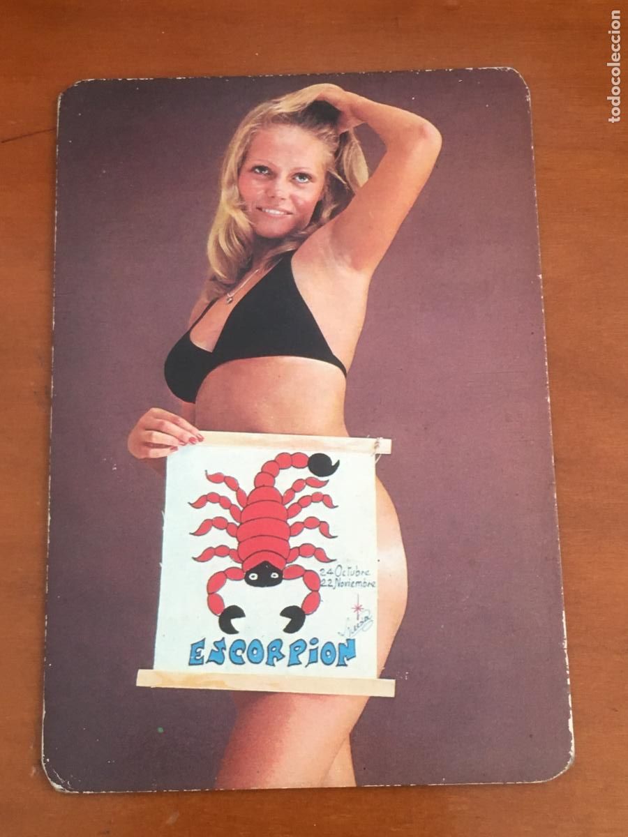 Coleccionismo Calendarios: horoscopo escorpion calendario futbol chica 1977 perfecto estado