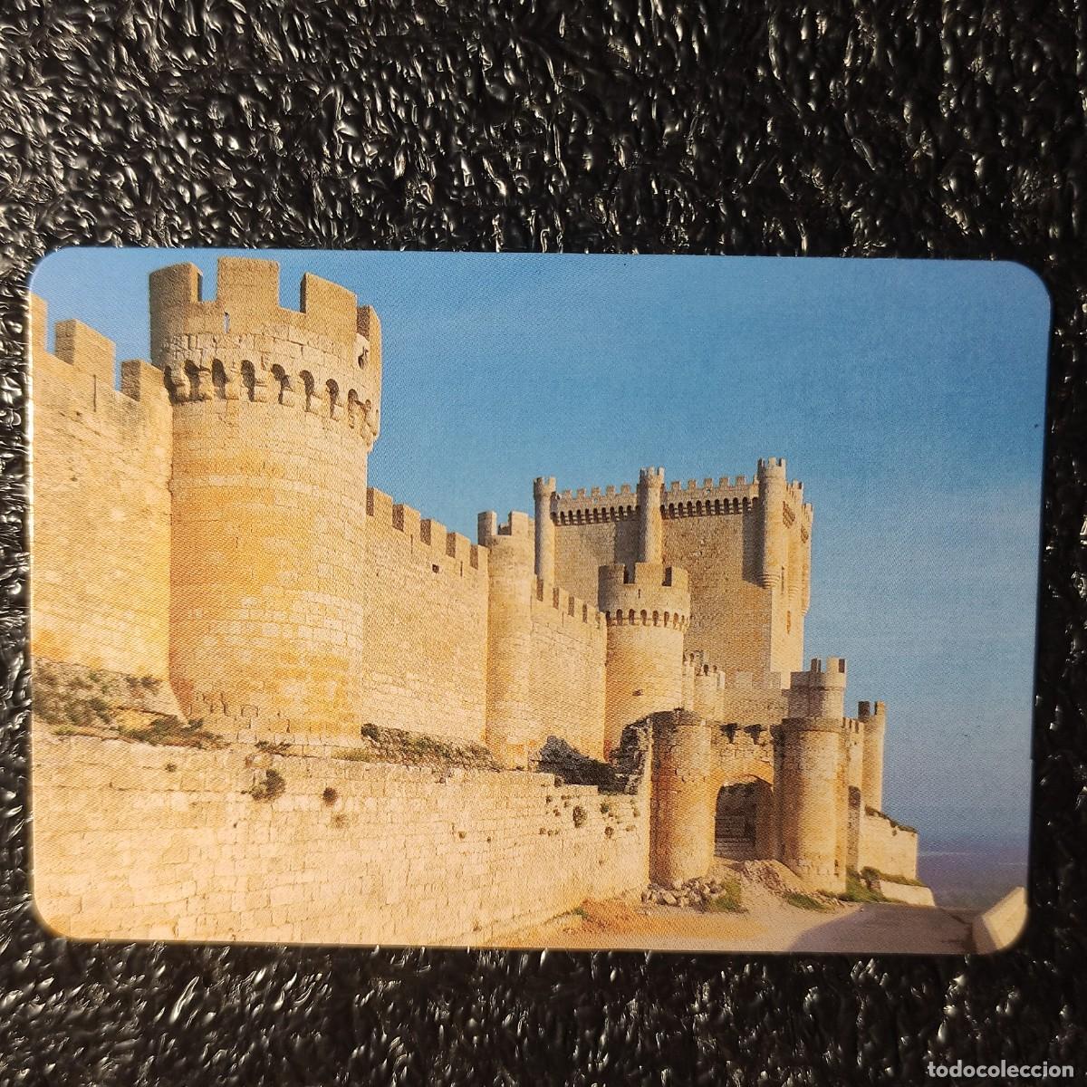 Coleccionismo Calendarios: CALENDARIO BOLSILLO . Castillo de Pe&ntilde;afiel en Valladolid ** 2001 ** L119 ** A1