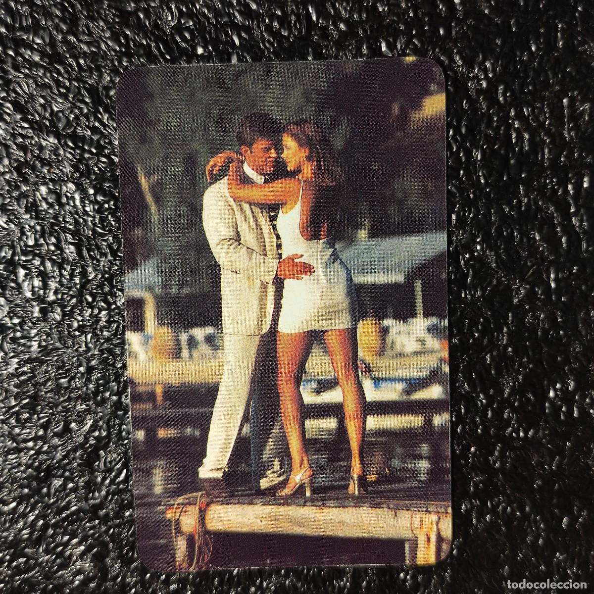 Coleccionismo Calendarios: CALENDARIO BOLSILLO . CHICAS . PAREJA MODELOS 2001 ** FRANCIA *4/5* T4