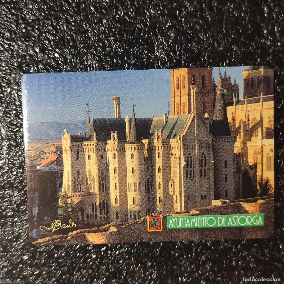 Coleccionismo calendarios: CALENDARIO DE BOLSILLO . Palacio Episcopal de Astorga . Palacio de gaud&iacute; * Le&oacute;n 2002* T1