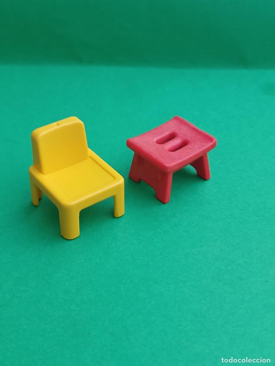 Coleccionismo calendarios: Playmobil silla y banco