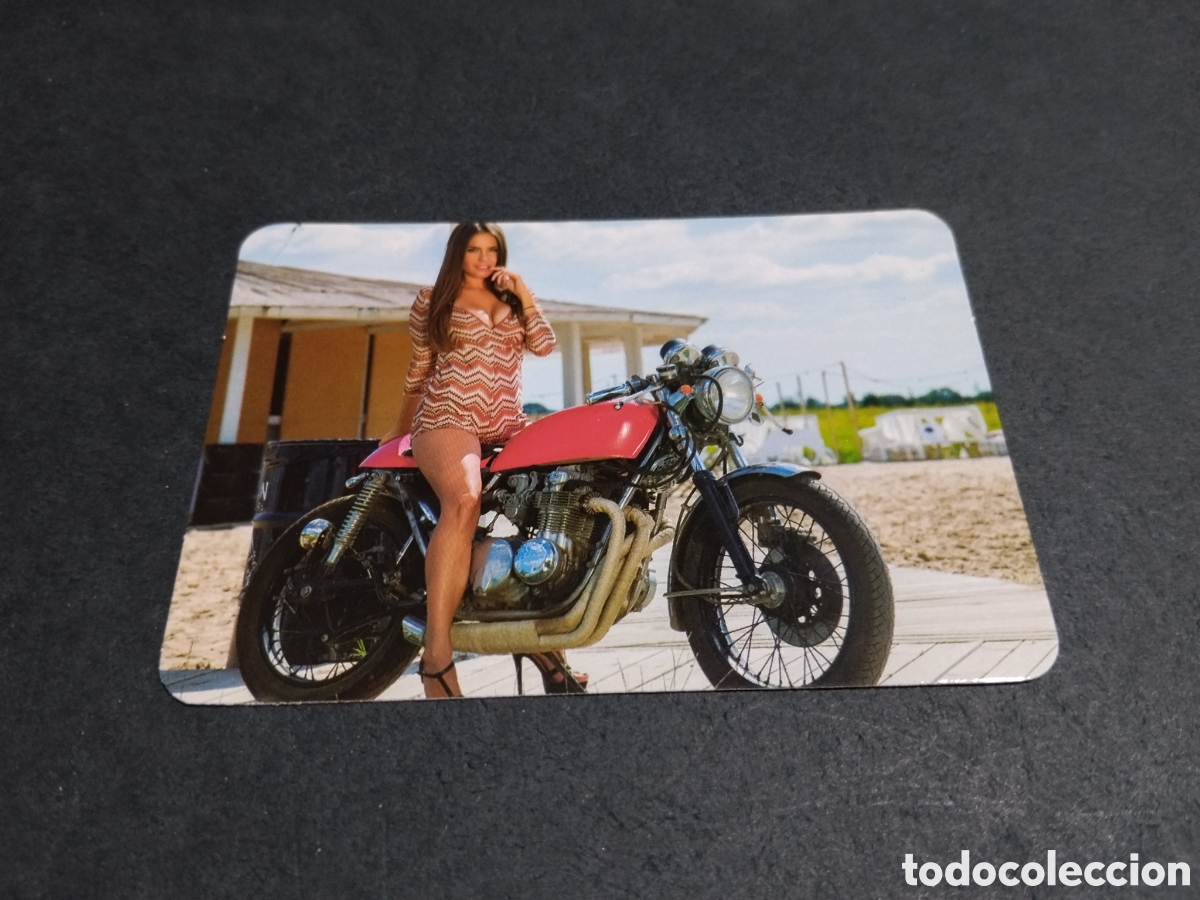 Coleccionismo calendarios: Calendario chicas 2019 L