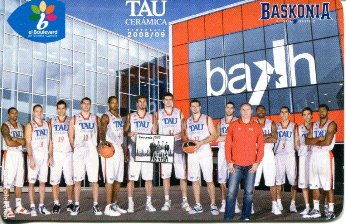 Coleccionismo calendarios: CALENDARIO DE BOLSILLO FOURNIER. A&Ntilde;O 2009 TAU CERAMICA BASKONIA BALONCESTO.