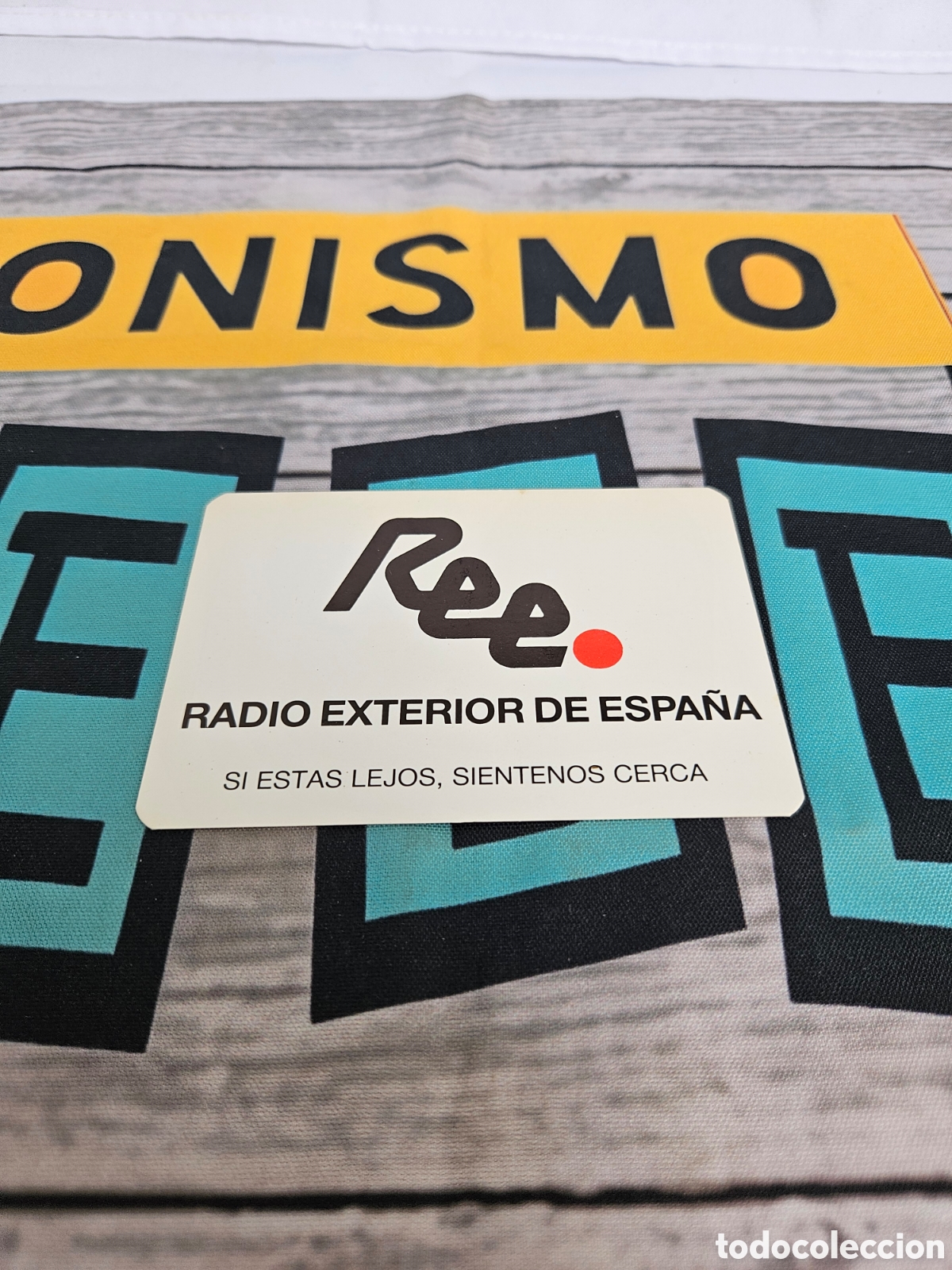 Collectables Calendars: CALENDARIO PUBLICIDAD RADIO EXTERIOR DE ESPA&Ntilde;A. REE. SI ESTAS LEJOS, SIENTENOS CERCA. 1991