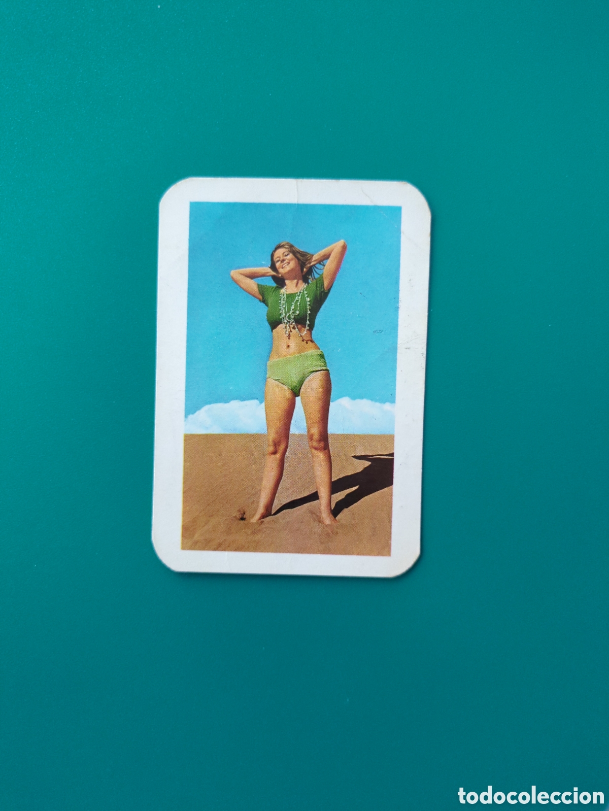 Coleccionismo calendarios: Calendario de bolsillo a&ntilde;o 1971. Mujer en la playa.