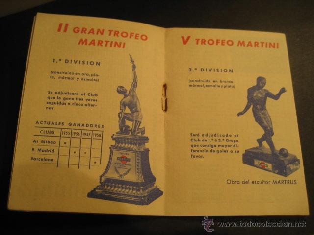 Coleccionismo deportivo: CALENDARIO CAMPEONATO DE LIGA FUTBOL 1ª Y 2ª DIVISION TEMPORADA 1959 - 1960. VERMUT MARTINI - Foto 3 - 40076900