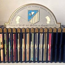 Coleccionismo deportivo: CALENDARIO ANUARIO DINÁMICO - 13 TEMPORADAS (1971 A 1984) + MUEBLE + SUPLEMENTOS
