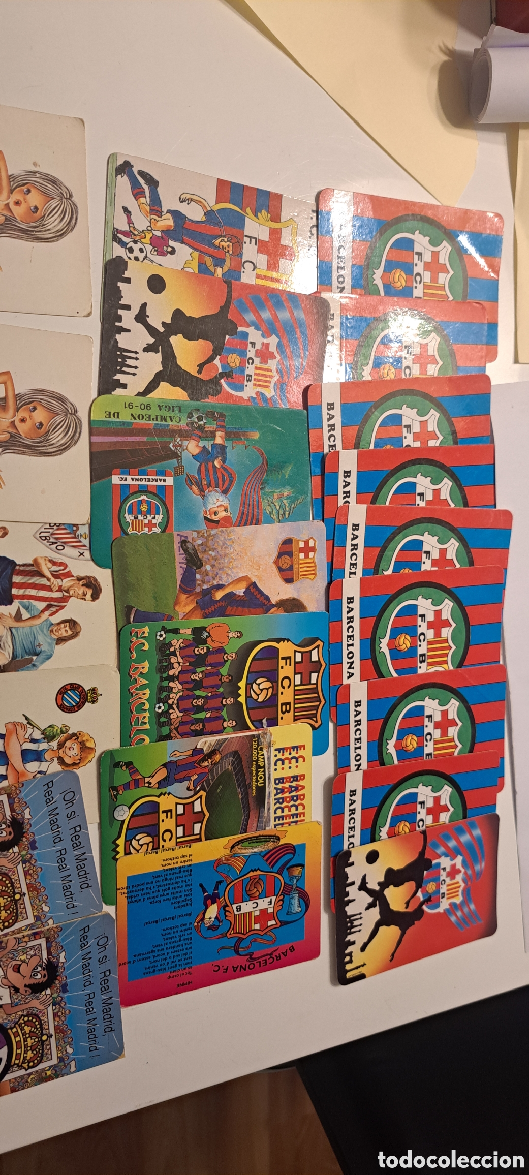 Coleccionismo deportivo: Lote de 28 calendarios de futbol - Foto 2