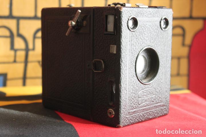 C&aacute;mara de fotos: ZEISS IKON BOX TENGOR 64/2 - Foto 1