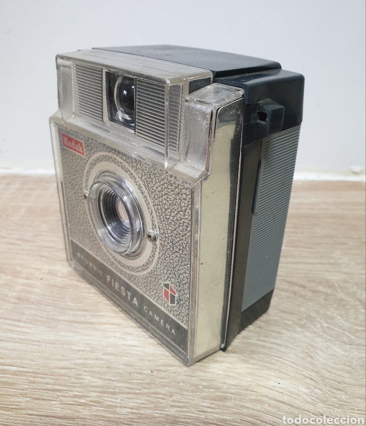 C&aacute;mara de fotos: KODAK BROWNIE FIESTA - Foto 2