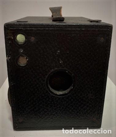 C&aacute;mara de fotos: KODAK BROWNIE N&ordm;. 3. - Foto 1