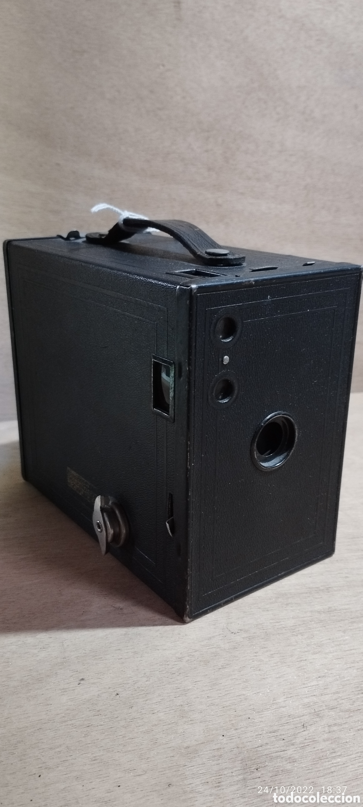 C&aacute;mara de fotos: Kodak brownie N,2A modelo C